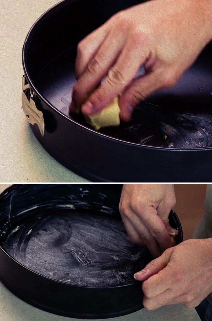 Untant un motlle desmuntable amb mantega, primer pas per coure un space cake casolà amb cànnabis